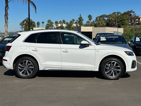 Used 2022 Audi Q5 2.0T Premium Plus image 2