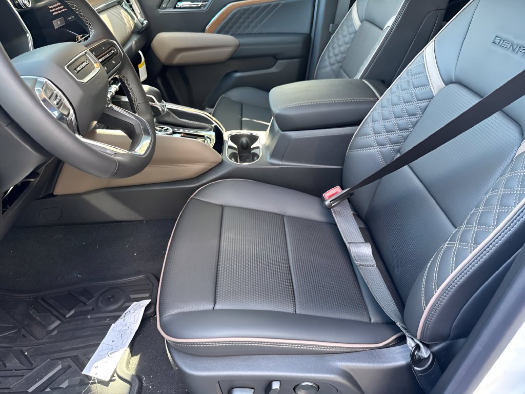 New 2026 GMC Canyon Denali AWD/4WD image 9