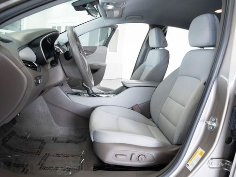 Used 2023 Chevrolet Malibu LT FWD image 11