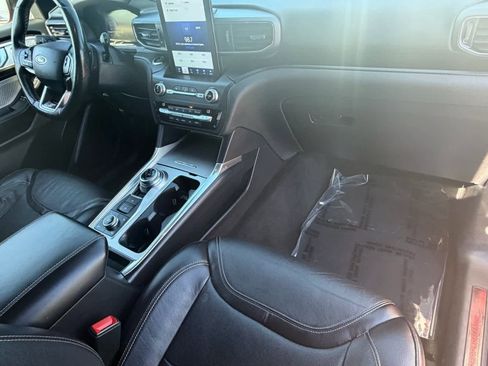 Used 2020 Ford Explorer ST w/ ST Street Pack image 10