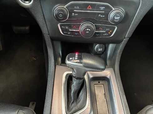 Used 2021 Dodge Charger SXT w/ Leather Interior Group image 17