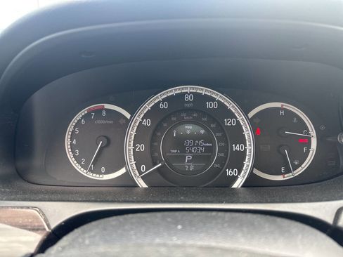 Used 2017 Honda Accord EX-L image 10