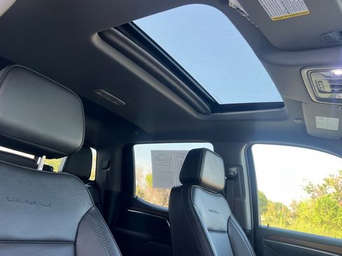 Used 2023 GMC Sierra 1500 Denali image 13