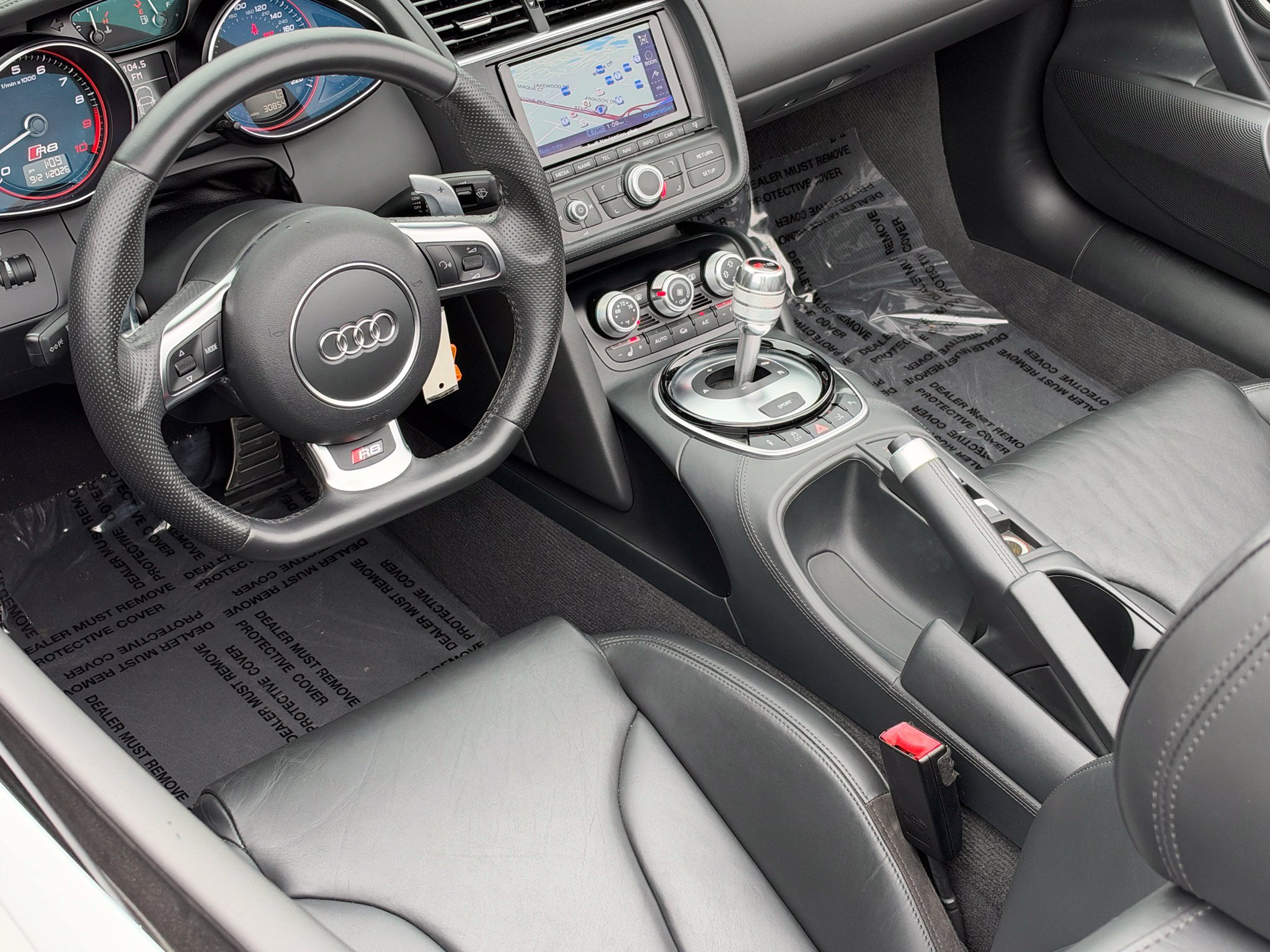 Used 2015 Audi R8 V10 AWD/4WD image 2