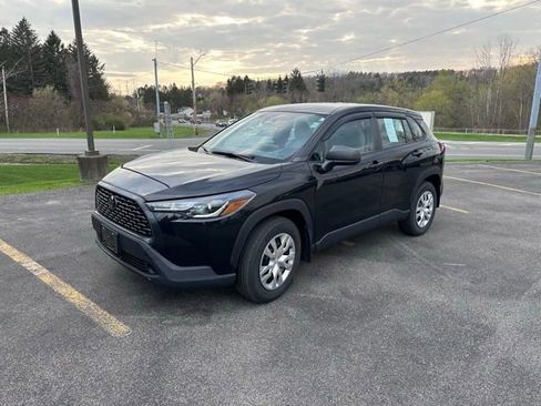 Used 2023 Toyota Corolla Cross L image 7