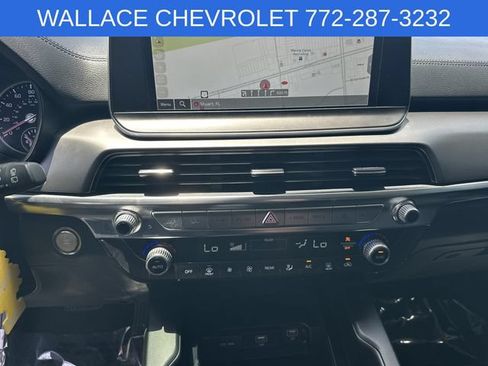 Used 2022 Kia Telluride LX FWD image 22