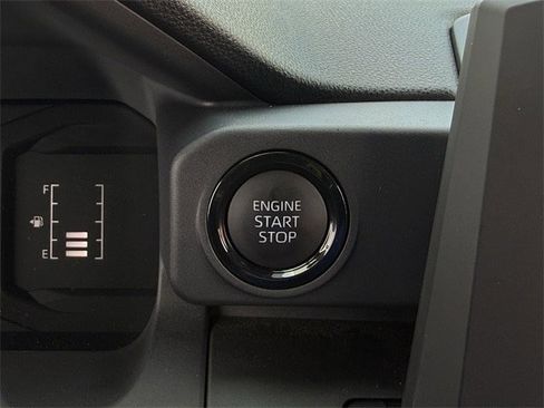 Used 2024 Toyota Tacoma SR image 21