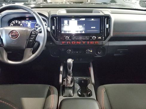 Used 2025 Nissan Frontier Pro-X image 10