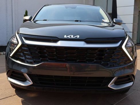 Used 2023 Kia Sportage EX FWD image 3