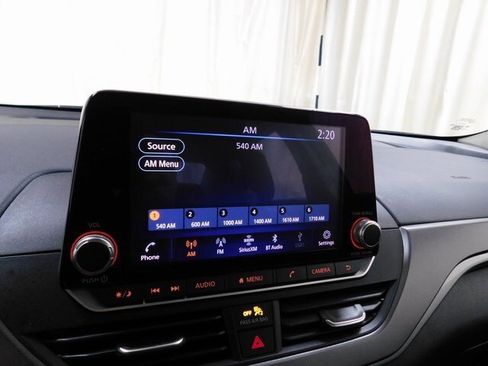 Used 2024 Nissan Altima 2.5 SR image 27