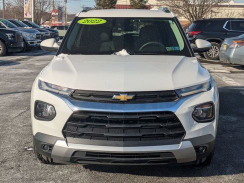 Used 2022 Chevrolet TrailBlazer LT image 2