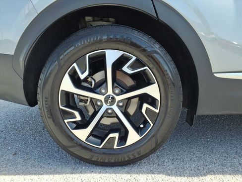 Used 2024 Kia Sportage EX image 25