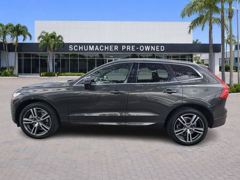 Used 2018 Volvo XC60 T6 Momentum w/ Convenience Package image 4