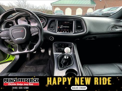 Used 2015 Dodge Challenger R/T w/ Quick Order Package 22B R/T image 12
