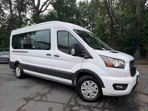 Used 2023 Ford Transit 350 XLT RWD image 1