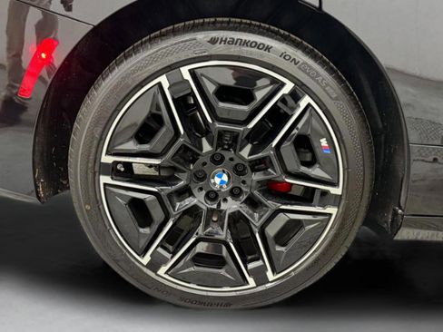 New 2026 BMW iX M70 image 9