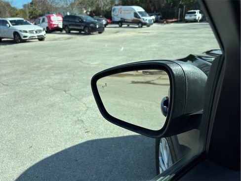 Used 2024 Ford Escape Active image 17