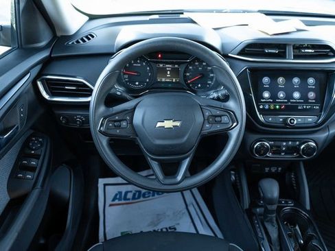 Used 2023 Chevrolet TrailBlazer LT w/ Convenience Package image 16