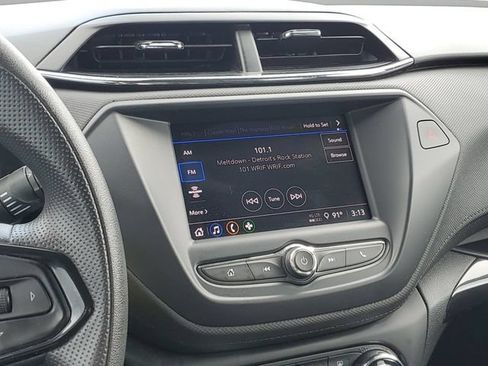 Used 2023 Chevrolet TrailBlazer LS AWD/4WD image 13