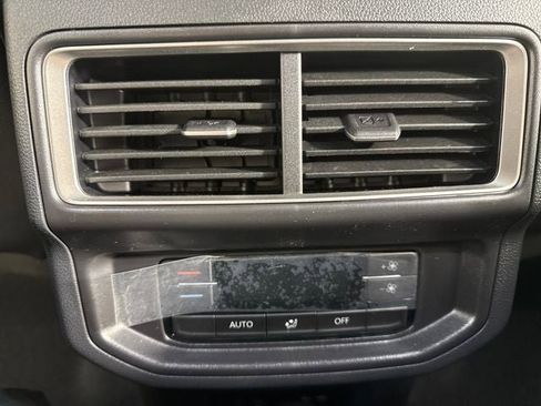 New 2026 Volkswagen Atlas Peak Edition image 22