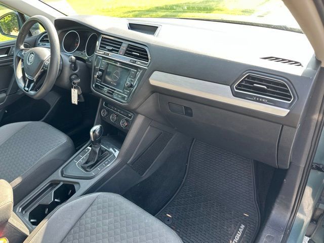 Used 2019 Volkswagen Tiguan S FWD image 30
