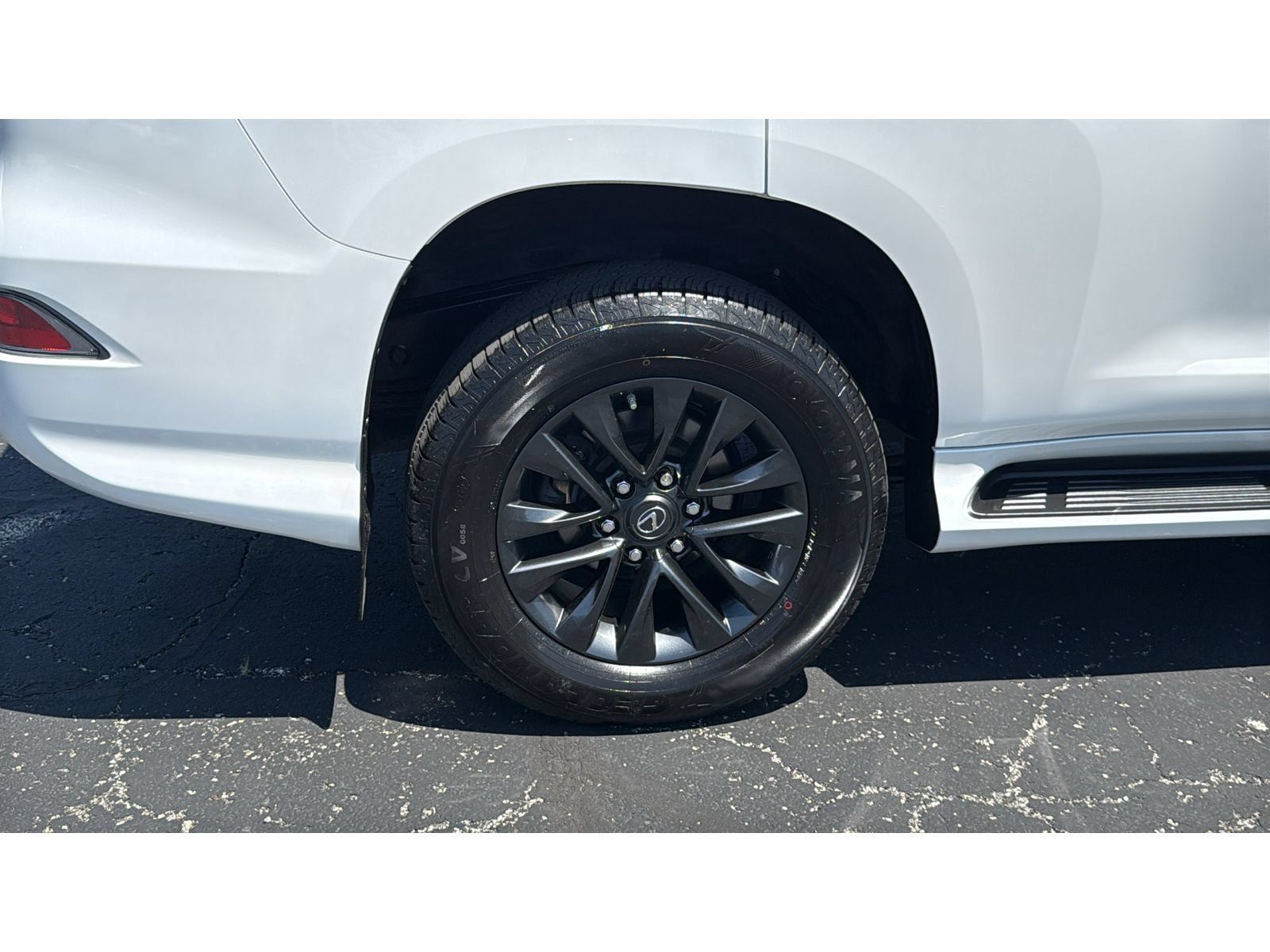 Used 2023 Lexus GX 460 Premium AWD/4WD image 13