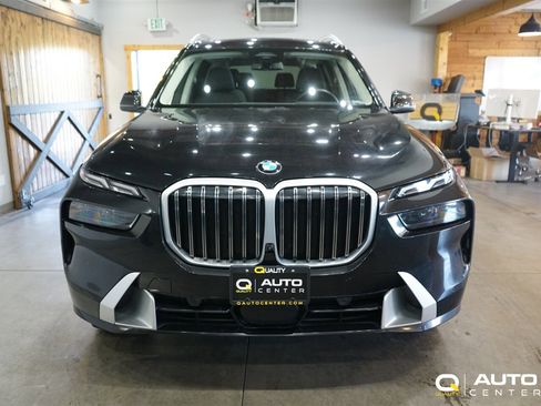 Used 2023 BMW X7 xDrive40i image 2