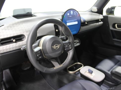 Used 2025 MINI Cooper S image 2