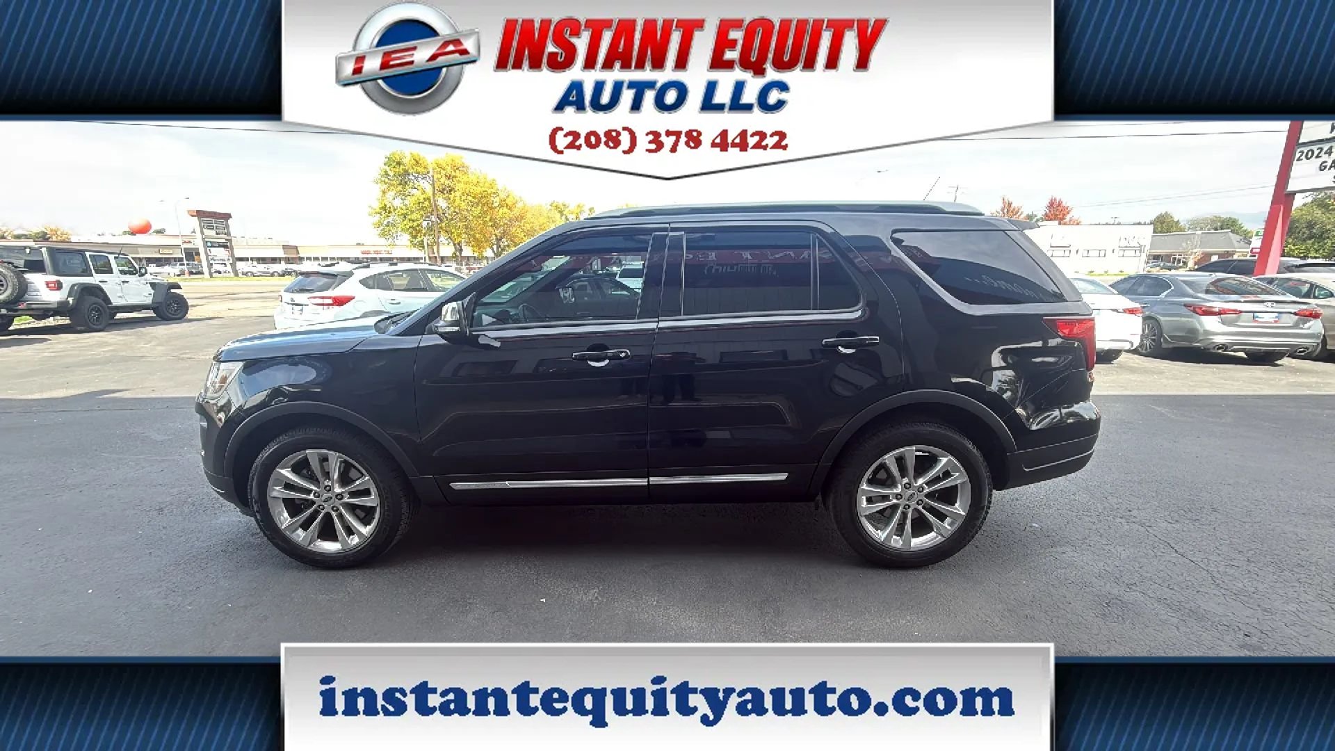 Used 2019 Ford Explorer XLT w/ Equipment Group 202A AWD/4WD image 18