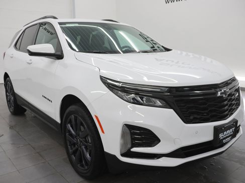 Used 2024 Chevrolet Equinox RS w/ LPO, Floor Liner Package image 2