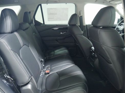 New 2025 Honda Pilot EX-L image 24