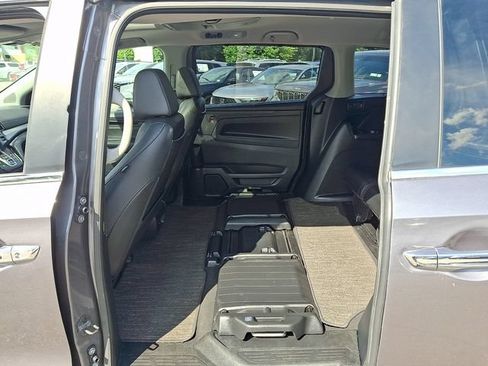 Used 2023 Honda Odyssey Touring image 11