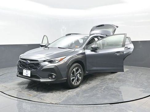 Used 2024 Subaru Crosstrek 2.0i Premium image 35