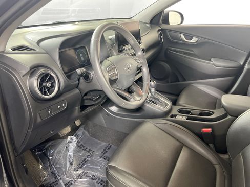 Used 2023 Hyundai Kona Limited image 9