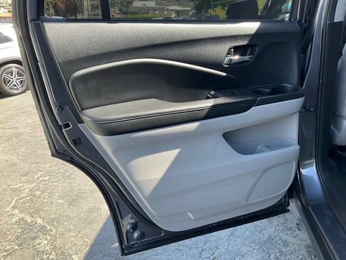 Used 2021 Honda Pilot EX-L image 38