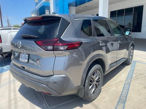 Used 2021 Nissan Rogue S FWD image 9