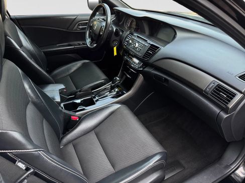 Used 2016 Honda Accord Sport image 22