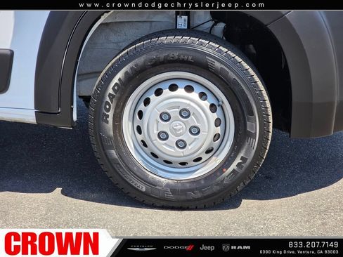 Used 2026 RAM ProMaster 2500 w/ Convenience Group FWD image 9