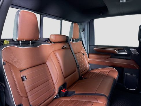 New 2026 GMC Sierra 3500 Denali Ultimate AWD/4WD image 28