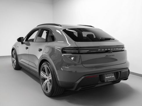 New 2025 Porsche Macan 4S Electric image 3