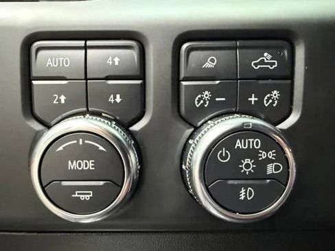 Used 2024 GMC Sierra 1500 Denali w/ Denali Reserve Package AWD/4WD image 23