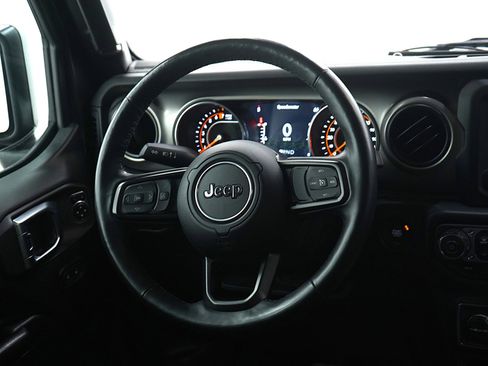 Used 2018 Jeep Wrangler Unlimited Sport S image 13