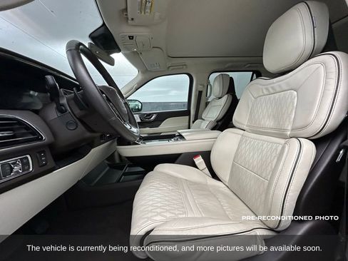 Used 2023 Lincoln Navigator Black Label image 11