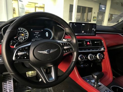Used 2023 Genesis G70 2.0T w/ Sport Prestige Package image 25