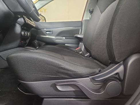 Used 2021 Mitsubishi Outlander Sport SE image 25