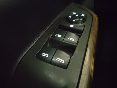 Used 2019 GMC Acadia SLE image 27