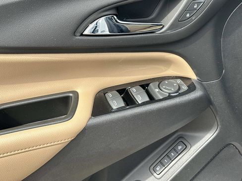 Certified 2023 Chevrolet Equinox Premier AWD/4WD image 15