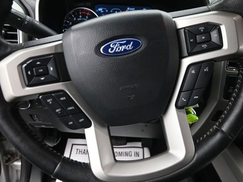 Used 2019 Ford F350 Lariat image 14