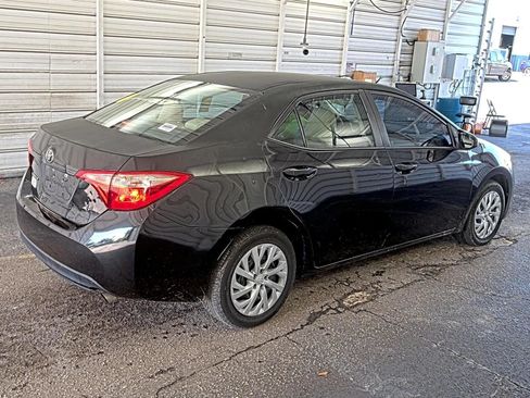 Used 2017 Toyota Corolla LE FWD image 3