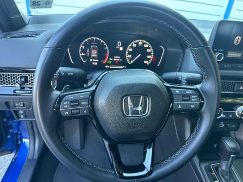 Used 2023 Honda Civic Sport image 11
